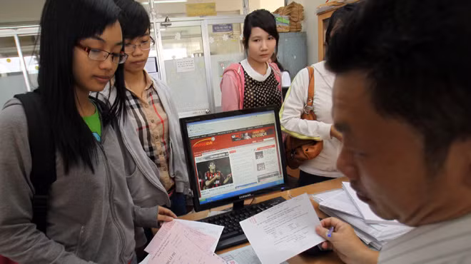 Thí sinh đăng ký phúc khảo bài thi tuyển sinh ĐH tại Trường ĐH Tài chính - marketing