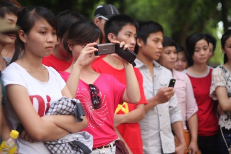 >> Những hình ảnh ấn tượng về trẻ em ở Trường Sa >> Chùm ảnh: Bộ trưởng Phạm Vũ Luận đánh trống khai trường >>Điểm danh thầy cô là hotboy, hotgirl nổi đình nổi đám >>Nước mắt người mẹ nghèo khi con đỗ Học viện Tài chính >> Những hình ảnh ấn tượng về trẻ em ở Trường Sa >> Chùm ảnh: Bộ trưởng Phạm Vũ Luận đánh trống khai trường >>Điểm danh thầy cô là hotboy, hotgirl nổi đình nổi đám >>Nước mắt người mẹ nghèo khi con đỗ Học viện Tài chính