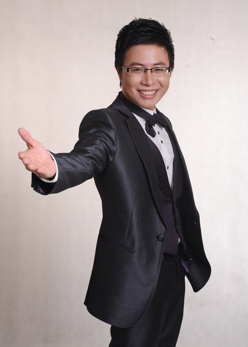 Với chất giọng trầm ấm, truyền cảm, MC Lê Anh được hàng triệu khán giả xem truyền hình yêu thích. >>PHÁT SỐT VÌ CÔ GIÁO 9X XINH ĐẸP TRƯỜNG AMSTERDAM >>NỮ SINH ĐẸP RẠNG NGỜI NGÀY KHAI TRƯỜNG >>NƯỚC MẮT NGƯỜI MẸ NGHÈO CÓ CON THI ĐỖ HỌC VIỆN TÀI CHÍNH