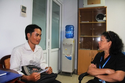 Rất nhiều người đã động viên Hùng trên con đường học tập phía trước Rất nhiều người đã động viên Hùng trên con đường học tập phía trước