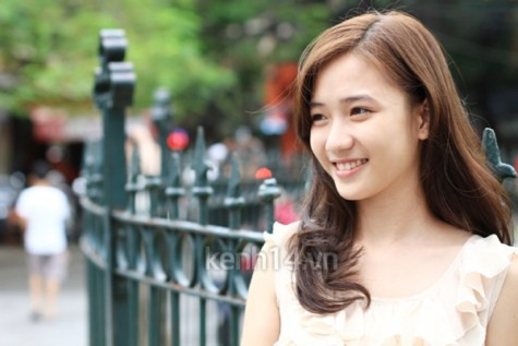 >> Chùm ảnh: Giới trẻ Hà Thành chào Quốc khánh bằng đàn ghita >>Nữ sinh đẹp rạng ngời ngày khai trường >> Rơi nước mắt, học sinh quỳ đất trong lễ tựu trường >>> Phát sốt vì cô giáo 9X xinh đẹp của trường Chuyên Hà Nội - Amsterdam >> Chùm ảnh: Giới trẻ Hà Thành chào Quốc khánh bằng đàn ghita >>Nữ sinh đẹp rạng ngời ngày khai trường >> Rơi nước mắt, học sinh quỳ đất trong lễ tựu trường >>> Phát sốt vì cô giáo 9X xinh đẹp của trường Chuyên Hà Nội - Amsterdam