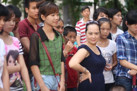 >> Những hình ảnh ấn tượng về trẻ em ở Trường Sa >> Chùm ảnh: Bộ trưởng Phạm Vũ Luận đánh trống khai trường >>Điểm danh thầy cô là hotboy, hotgirl nổi đình nổi đám >>Nước mắt người mẹ nghèo khi con đỗ Học viện Tài chính >> Những hình ảnh ấn tượng về trẻ em ở Trường Sa >> Chùm ảnh: Bộ trưởng Phạm Vũ Luận đánh trống khai trường >>Điểm danh thầy cô là hotboy, hotgirl nổi đình nổi đám >>Nước mắt người mẹ nghèo khi con đỗ Học viện Tài chính