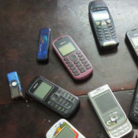 Tang vật nhóm đối tượng trộm cắp tại phòng thầy hiệu trưởng Tang vật nhóm đối tượng trộm cắp tại phòng thầy hiệu trưởng