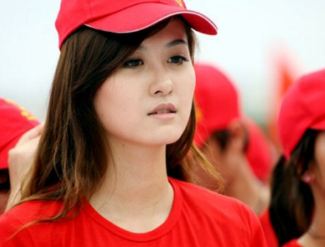 Hà Lade đẹp giản dị trong "màu cờ sắc áo" >> Hoa khôi các trường Đại học, Cao đẳng >>Nữ sinh đẹp rạng ngời ngày khai trường Hà Lade đẹp giản dị trong "màu cờ sắc áo" >> Hoa khôi các trường Đại học, Cao đẳng >>Nữ sinh đẹp rạng ngời ngày khai trường