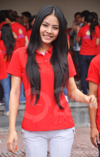 Nữ diễn viên Vân Trang ấn tượng với vẻ tươi tắn, xinh xắn trong màu áo đỏ >> Hoa khôi các trường Đại học, Cao đẳng >>Nữ sinh đẹp rạng ngời ngày khai trường Nữ diễn viên Vân Trang ấn tượng với vẻ tươi tắn, xinh xắn trong màu áo đỏ >> Hoa khôi các trường Đại học, Cao đẳng >>Nữ sinh đẹp rạng ngời ngày khai trường