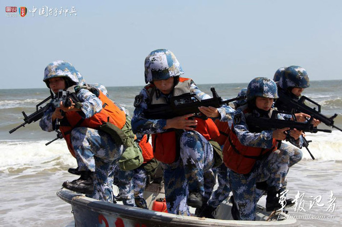 Huấn luyện đổ bộ Huấn luyện đổ bộ