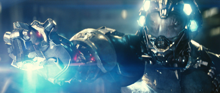 Người ngoài hành tinh với vũ khí trang bị tối tân