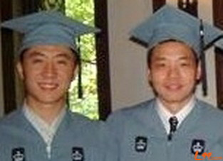 Trong thời gian học tại đại học Colombia, Lý Vọng Tri có quen biết với Đường Bá Kiều, sinh viên Hoa kiều mà giới truyền thông Trung Quốc gọi là phần tử phản động khiến quan hệ cha con đã xa cách càng thêm xa cách