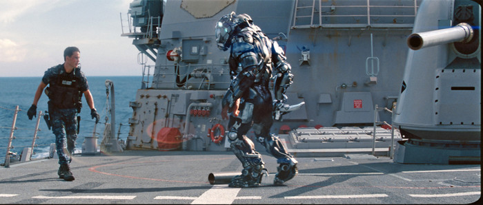 Bình tĩnh đối mặt với kẻ thù