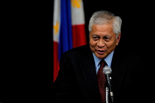 Ngoại trưởng Philippines Albert del Rosario