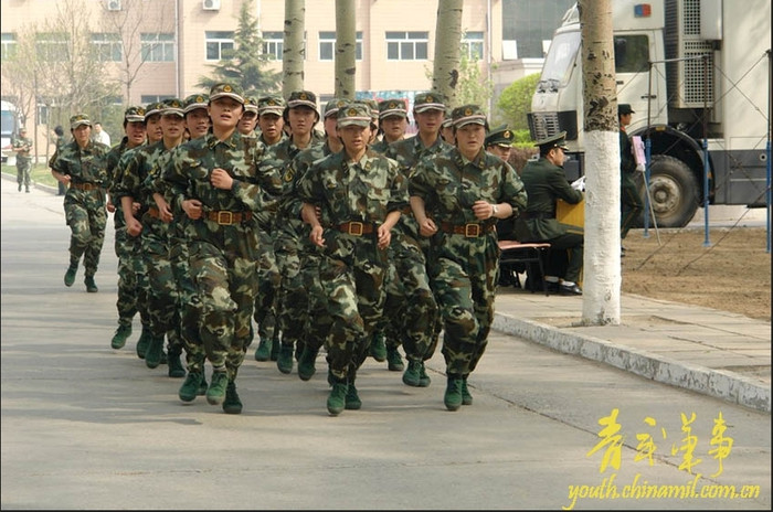 Cơ động sang thao trường mới