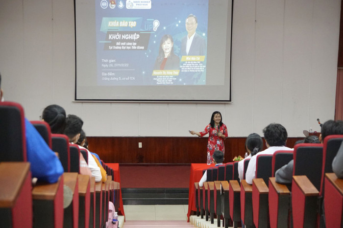 Trường Đại học Tiền Giang vẫn gặp khó trong công tác phát triển đội ngũ giảng viên. Ảnh: website nhà trường 317096025_1552063198576033_1340566518083717285_n (1).jpg