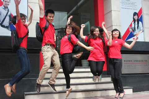 Sinh viên của trường. Sinh viên của trường.