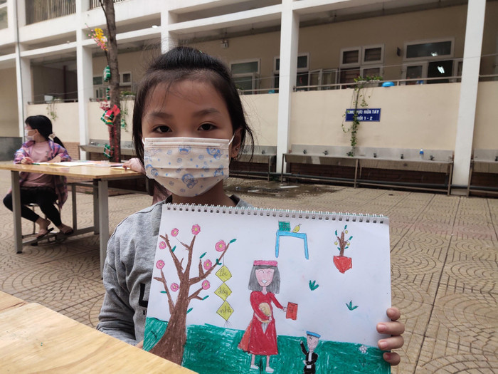 Không khí ngày Tết được học sinh thể hiện trong từng nét vẽ đáng yêu Không khí ngày Tết được học sinh thể hiện trong từng nét vẽ đáng yêu