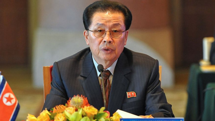 Ông Jang Song-thaek, cựu Phó Chủ tịch Quân ủy trung ương Bắc Triều Tiên, chủ rể nhà lãnh đạo Kim Jong-un đã bị tử hình. Ông Jang Song-thaek, cựu Phó Chủ tịch Quân ủy trung ương Bắc Triều Tiên, chủ rể nhà lãnh đạo Kim Jong-un đã bị tử hình.