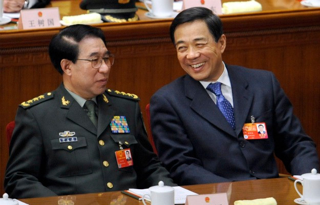 Từ Tài Hậu và Bạc Hy Lai, 2 đồng minh chính trị của Chu Vĩnh Khang, một người đang bị truy tố, một kẻ đang thụ án chung thân. Từ Tài Hậu và Bạc Hy Lai, 2 đồng minh chính trị của Chu Vĩnh Khang, một người đang bị truy tố, một kẻ đang thụ án chung thân.