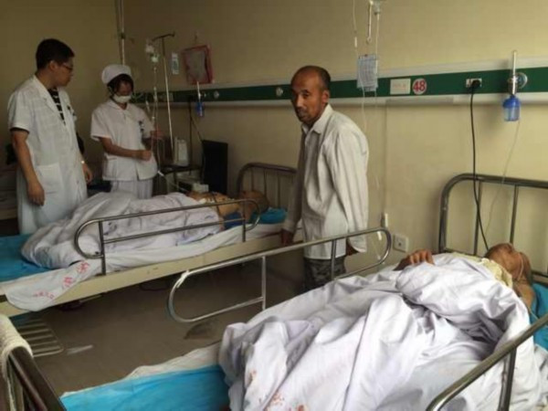 2 trong số 4 nạn nhân bị cắt tinh hoàn đang điều trị tại bệnh viện.