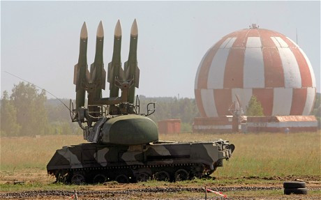 Dù có tìm thêm được bằng chứng ngoài hiện trường MH17 cũng khó có thể xác định ai đã bấm nút tên lửa bắn hạ chiếc máy bay dân sự này, cướp đi sinh mạng của 298 người vô tội. Dù có tìm thêm được bằng chứng ngoài hiện trường MH17 cũng khó có thể xác định ai đã bấm nút tên lửa bắn hạ chiếc máy bay dân sự này, cướp đi sinh mạng của 298 người vô tội.