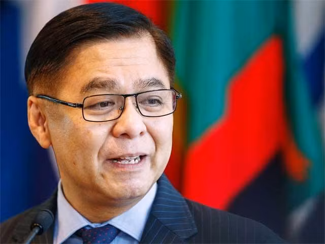 Ngoại trưởng Thái Lan Sihasak Phuangketkeow. Ngoại trưởng Thái Lan Sihasak Phuangketkeow.