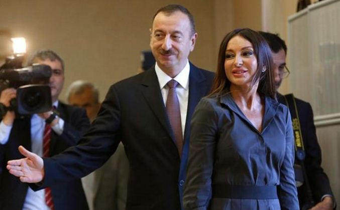 Tổng thống Azerbaijan Ilhan Aliyev – người được xem là độc tài và yếu kém trong quản lý và điều hành đất nước. Ảnh: The Guardian. Tổng thống Azerbaijan Ilhan Aliyev – người được xem là độc tài và yếu kém trong quản lý và điều hành đất nước. Ảnh: The Guardian.