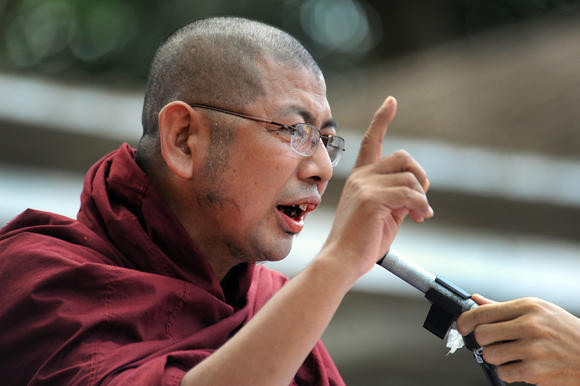 Tu sĩ U Pamaukka thuộc tổ chức Ma Ba Tha được cho là có màu sắc chính trị dân tộc cực đoan ở Myanmar, ảnh: Stever Tickner/Nikkei Asian Review. Tu sĩ U Pamaukka thuộc tổ chức Ma Ba Tha được cho là có màu sắc chính trị dân tộc cực đoan ở Myanmar, ảnh: Stever Tickner/Nikkei Asian Review.