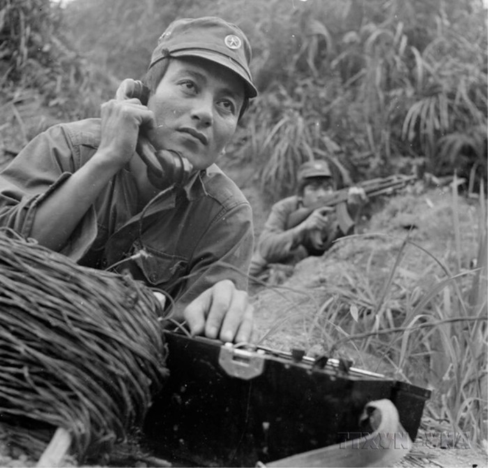 Chiến sỹ thông tin Phạm Văn Do, Đại đội 18, Đoàn Y Hà Tuyên dũng cảm làm nhiệm vụ, đảm bảo đường dây thông suốt phục vụ chiến đấu. Anh được tặng thưởng Huân chương Chiến công hạng Ba. (Ảnh: Minh Lộc/TTXVN) 178cd9007a-3727-4bdd-943f-78852dd0c7e7-1708157752.jpg