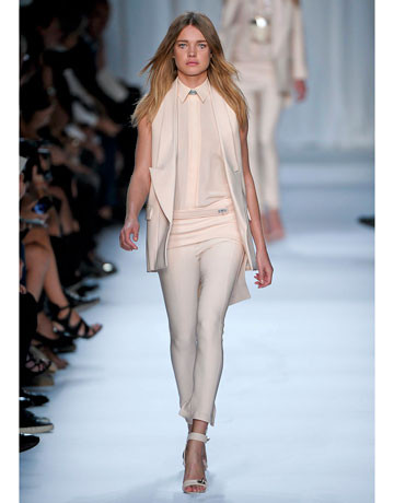 Mẫu thiết kế của hãng Givenchy Xuân 2012 Mẫu thiết kế của hãng Givenchy Xuân 2012