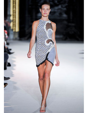 Mẫu thiết kế của hãng Stella McCartney Xuân 2012 Mẫu thiết kế của hãng Stella McCartney Xuân 2012