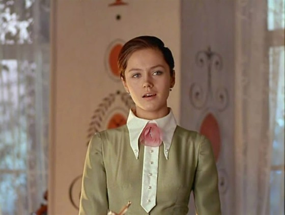 Irina Kupchenko, sinh năm 1948, được phong danh hiệu nghệ sỹ nhân dân Liên Xô năm 1989. Cô tham gia nhiều bộ phim dựa theo tiểu thuyết lịch sử hay phim cổ tích, nhiều phim nổi tiếng trong đó có Con chó săn của dòng họ Baskervilles năm 1981 (là phần thứ ba trong loạt phim về những cuộc phiêu lưu của nhân vật thám tử Sherlock Holmes, chuyển thể từ các tập truyện cùng tên của nhà văn Arthur Conan Doyle), Quý ông của tương lai (1987) trong vai Helen. Irina Kupchenko, sinh năm 1948, được phong danh hiệu nghệ sỹ nhân dân Liên Xô năm 1989. Cô tham gia nhiều bộ phim dựa theo tiểu thuyết lịch sử hay phim cổ tích, nhiều phim nổi tiếng trong đó có Con chó săn của dòng họ Baskervilles năm 1981 (là phần thứ ba trong loạt phim về những cuộc phiêu lưu của nhân vật thám tử Sherlock Holmes, chuyển thể từ các tập truyện cùng tên của nhà văn Arthur Conan Doyle), Quý ông của tương lai (1987) trong vai Helen.