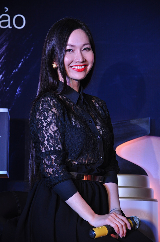 Kim Hiền ngày càng mặn mà và quyến rũ. Vai diễn mới nhất của người đẹp trong "Thiên mệnh anh hùng" cũng gây được nhiều ấn tượng nơi người xem.