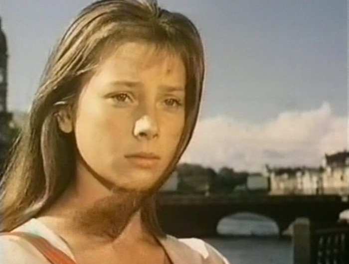 Galina Belyaeva, sinh năm 1961, diễn viên điện ảnh và sân khấu Liên Xô và Nga, vinh danh Nghệ sĩ của Nga (2003). Cô nổi tiếng qua bộ phim đầu tay là phim tâm lý xã hội Một tai nạn săn bắn năm 1978, hợp tác giữa Liên Xô và CHLB Đức, chuyển thể từ truyện Bộ phim từ cuộc đi săn của nhà văn nổi tiếng A. Chekhov. Galina Belyaeva, sinh năm 1961, diễn viên điện ảnh và sân khấu Liên Xô và Nga, vinh danh Nghệ sĩ của Nga (2003). Cô nổi tiếng qua bộ phim đầu tay là phim tâm lý xã hội Một tai nạn săn bắn năm 1978, hợp tác giữa Liên Xô và CHLB Đức, chuyển thể từ truyện Bộ phim từ cuộc đi săn của nhà văn nổi tiếng A. Chekhov.