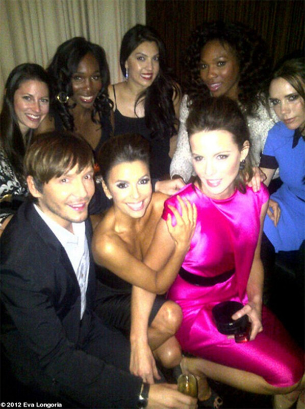 Nhà thiết kế thời trang Victoria, vợ của cầu thủ điển trai David Beckham, đã đến chung vui cùng cô bạn thân của mình. Ngoài ra, còn có nhiều tên tuổi đình đám khác cũng đến để ủng hộ Eva Longoria như, Kate Beckinsale, chị em nhà Williams, bạn diễn của Eva Longoria là Felicity Huffman cùng chồng William H. Macy, đặc biệt còn có sự góp mặt của bạn trai mới của Eva Longoria là Eduardo Cruz, em trai của ngôi sao Hollywood, Penelope…