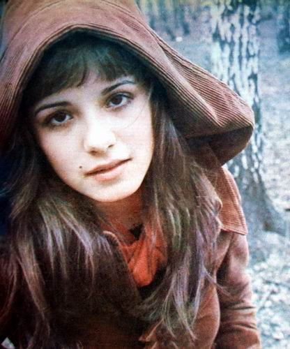 Elena Tsyplakova, sinh 1958, nữ diễn viên và đạo diễn sân khấu Liên Xô và Nga. Cô tham gia nhiều bộ phim trong đó có phim Tôi không phải đau đầu ở chim gõ kiến - năm 1974 (tiểu biểu giành cho trẻ em mới lớn) , phim Ba chàng lính ngự lâm - vai Kathy, năm 1979, hay phim Những người khách đến từ tương lai, năm 1984. Elena Tsyplakova, sinh 1958, nữ diễn viên và đạo diễn sân khấu Liên Xô và Nga. Cô tham gia nhiều bộ phim trong đó có phim Tôi không phải đau đầu ở chim gõ kiến - năm 1974 (tiểu biểu giành cho trẻ em mới lớn) , phim Ba chàng lính ngự lâm - vai Kathy, năm 1979, hay phim Những người khách đến từ tương lai, năm 1984.