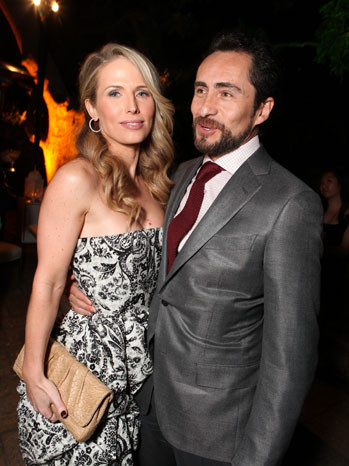 Nam diễn viên Demian Bichir, người được đề cử nam chính xuất sắc trong bộ phim “A Better Life” chụp cùng vợ Lisset Gutierrez. Nam diễn viên Demian Bichir, người được đề cử nam chính xuất sắc nhất trong bộ phim “A Better Life” chụp cùng vợ Lisset Gutierrez. Ảnh: Hollywood Reporter.