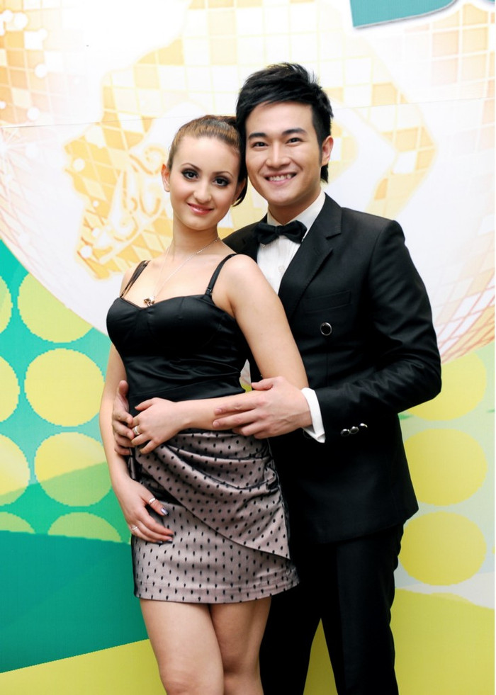 Minh Quân và Nikoleta Ilkova Petrova, số báo danh 06 Minh Quân và Nikoleta Ilkova Petrova, số báo danh 06