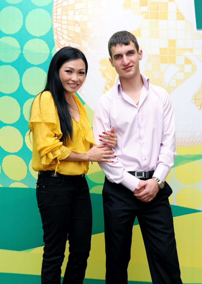 Ca sĩ Phương Thanh và Ivan Nedyalkov Raikov, số báo danh 03 Ca sĩ Phương Thanh và Ivan Nedyalkov Raikov, số báo danh 03