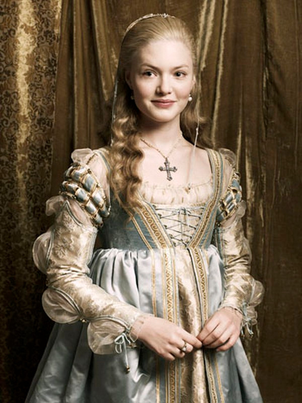 Holliday Grainger, nữ diễn viên trẻ Anh, cũng đóng Lucrezia trong phim truyền hình Canada, Hungary, Ireland với tựa đề The Borgias phát hành năm 2011. Cô diễn viên trẻ đầy triển vọng này cũng tham gia phim Bel Ami và nhận một vai trong dự án remake Gia tài vĩ đại dựa theo tiểu thuyết của Charles Dickens năm nay.