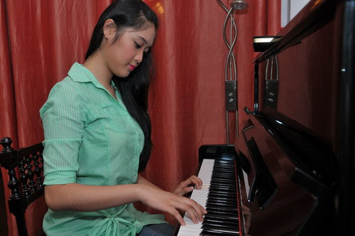 Ngẩn ngơ ngắm ái nữ 18 tuổi của NSƯT Hồng Vân ảnh 7