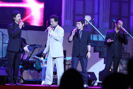 Cục NTBD “vượt mặt” Sở cấp phép cho liveshow Chế Linh khiến nhiều nhạc sĩ bất bình. Ảnh: Thoa Lê