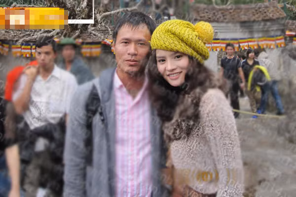 Rò rỉ ảnh Vũ Thu Phương với chồng đi chùa Hương ảnh 4