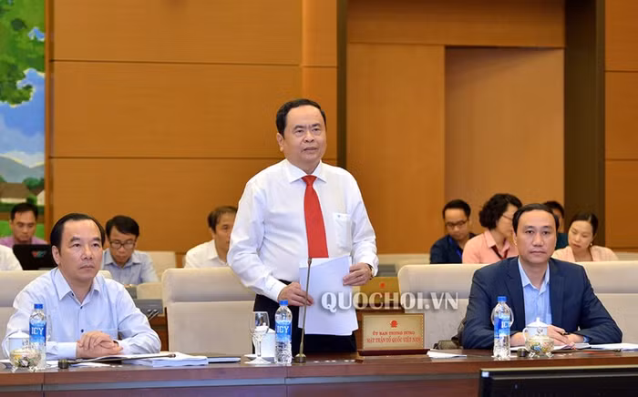 Chủ tịch Ủy ban Trung ương Mặt trận Tổ quốc Việt Nam Trần Thanh Mẫn trình bày báo cáo. Ảnh: Quochoi.vn