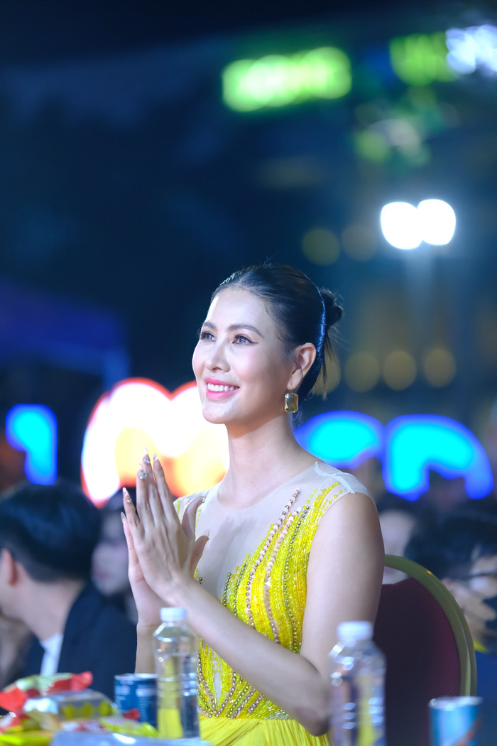 Á hậu Thanh Hoài đánh giá cao phần thể hiện của các thí sinh. Ảnh: Xuân Trường Á hậu Thanh Hoài đánh giá cao phần thể hiện của các thí sinh.JPG
