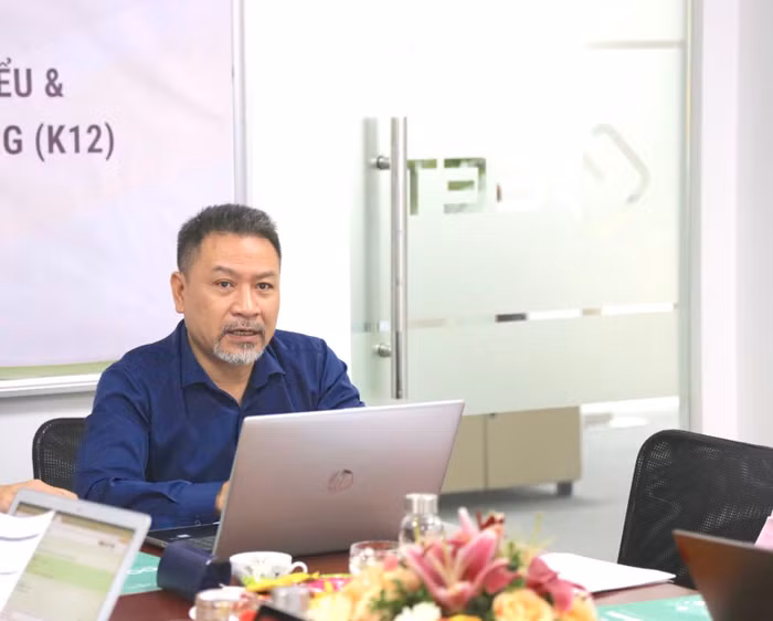 Tiến sĩ Tôn Quang Cường - Chủ tịch Hội đồng đánh giá xếp hạng sản phẩm 2022, Chủ nhiệm khoa Công nghệ giáo dục - Trường Đại học Giáo dục (Đại học Quốc gia Hà Nội). (Ảnh: Thiên Nhi)