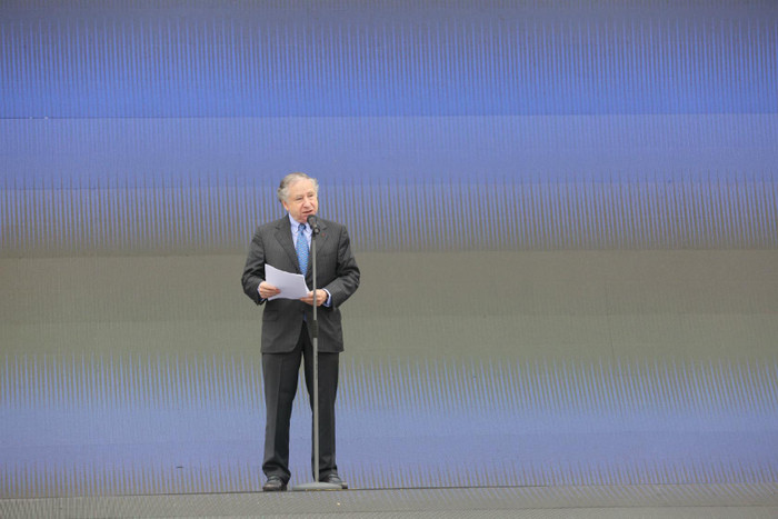 ông Jean Todt, Chủ tịch Liên đoàn Ô tô Quốc tế (FIA) phát biểu. Ảnh: Vingroup ông Jean Todt, Chủ tịch Liên đoàn Ô tô Quốc tế (FIA) phát biểu. Ảnh: Vingroup