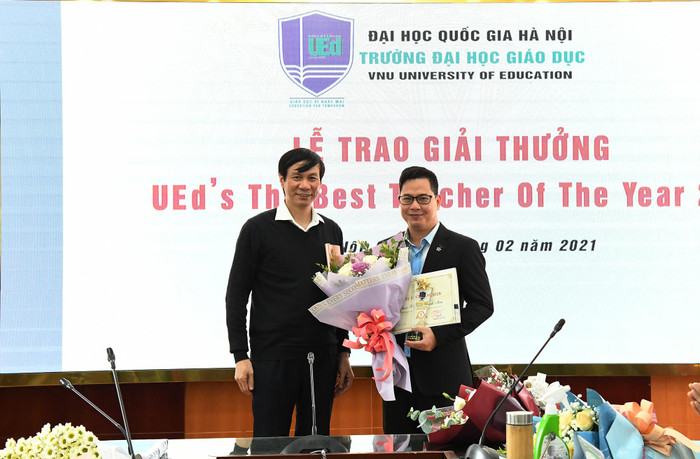 Phó Giáo sư.Tiến sĩ Trần Thành Nam - giảng viên Khoa Các Khoa học Giáo dục nhận giải thưởng Quán quân UEd's The Best Teacher of the Year 2020 Phó Giáo sư.Tiến sĩ Trần Thành Nam - giảng viên Khoa Các Khoa học Giáo dục nhận giải thưởng Quán quân UEd's The Best Teacher of the Year 2020