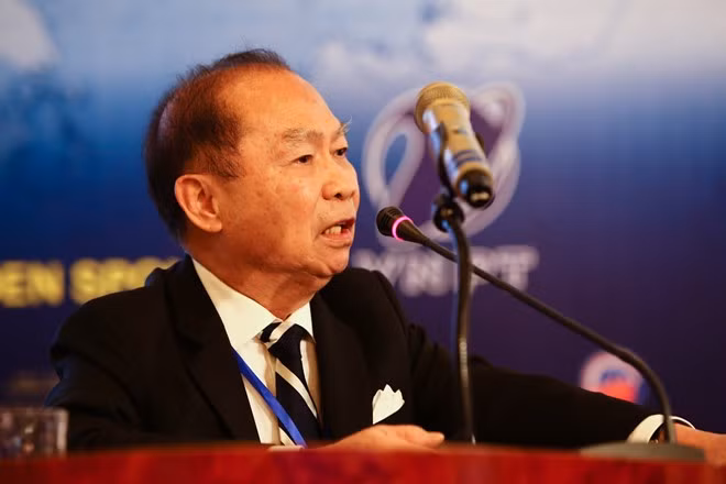 Giáo sư Nguyễn Mạnh Hùng. Ảnh: baodoi.com / Hải An.