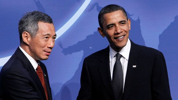 Thủ tướng Singapore Lý Hiển Long và Tổng thống Obama đã có nhiều lần gặp gỡ, nhưng thăm chính thức Hoa Kỳ thì đây là lần đầu tiên. Ảnh: AP. Thủ tướng Singapore Lý Hiển Long và Tổng thống Obama đã có nhiều lần gặp gỡ, nhưng thăm chính thức Hoa Kỳ thì đây là lần đầu tiên. Ảnh: AP.
