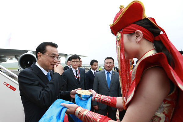 Ông Lý Khắc Cường, Thủ tướng Trung Quốc sang dự hội nghị thượng đỉnh Á - Âu tại Mông Cổ, ảnh: zimbio.com Ông Lý Khắc Cường, Thủ tướng Trung Quốc sang dự hội nghị thượng đỉnh Á - Âu tại Mông Cổ, ảnh: zimbio.com