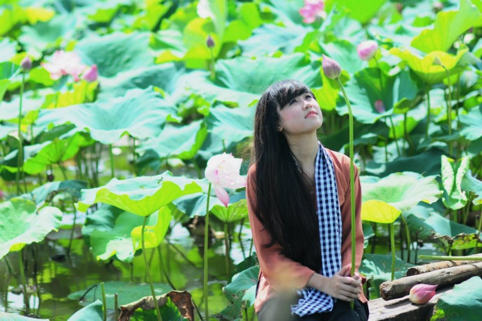 Là người yêu nghệ thuật, Ngọc muốn thể hiện khả năng của mình ở một khía cạnh nào đó. Ngọc mong muốn được giao lưu và quen thêm nhiều bạn bè trên mọi miền tổ quốc. >> BẤM ĐÂY XEM CẬP NHẬT ĐIỂM THI ĐẠI HỌC, CAO ĐẲNG NHANH NHẤT 2012 Là người yêu nghệ thuật, Ngọc muốn thể hiện khả năng của mình ở một khía cạnh nào đó. Ngọc mong muốn được giao lưu và quen thêm nhiều bạn bè trên mọi miền tổ quốc. >> BẤM ĐÂY XEM CẬP NHẬT ĐIỂM THI ĐẠI HỌC, CAO ĐẲNG NHANH NHẤT 2012