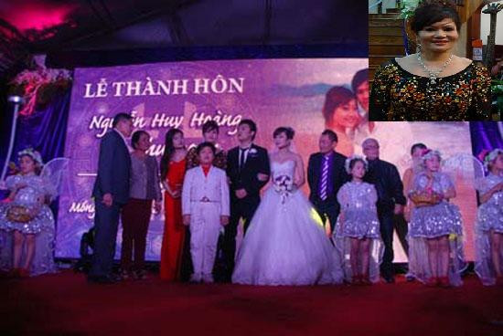 Nữ thương gia quyết tâm tổ chức đám cưới con trai tại quê nhà để phục vụ bà con.